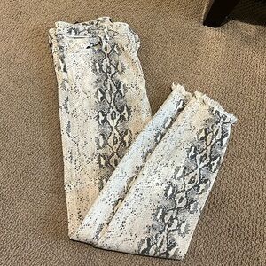 High-waisted ZARA Jeans